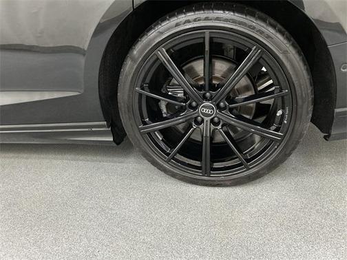 2022 Audi A8 L 55 TFSI quattro Tiptronic