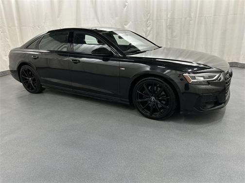 2022 Audi A8 L 55 TFSI quattro Tiptronic