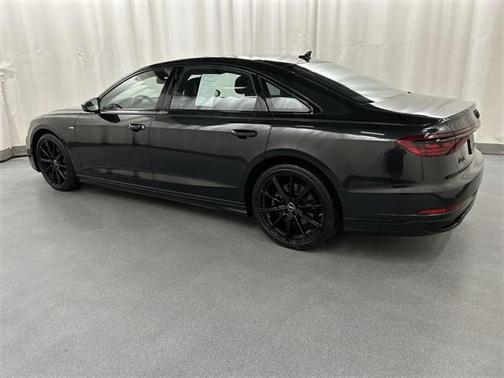 2022 Audi A8 L 55 TFSI quattro Tiptronic