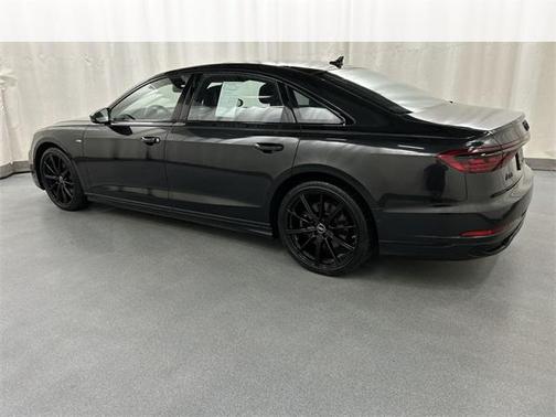 2022 Audi A8 L 55 TFSI quattro Tiptronic