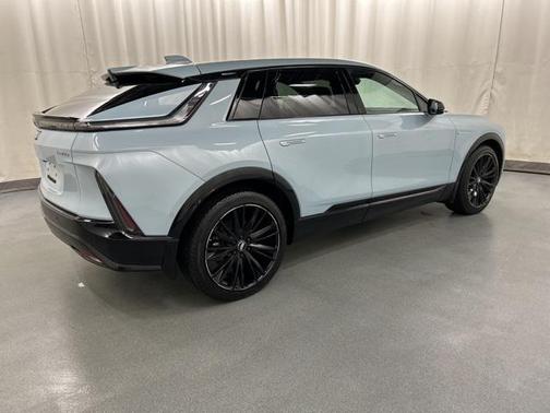 2025 Cadillac LYRIQ Sport w/1SJ