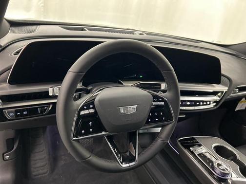 2025 Cadillac LYRIQ Luxury w/1SC