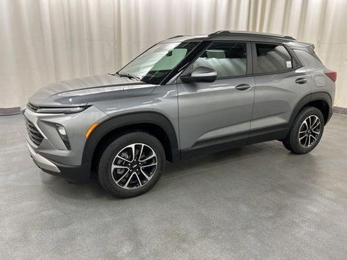 Sterling Gray Metallic 2026 Chevrolet Trailblazer LT