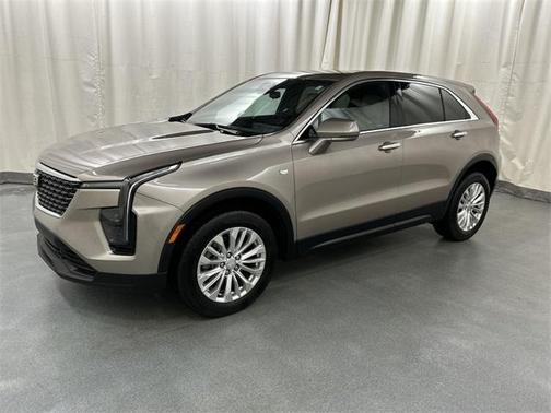 2024 Cadillac XT4 Luxury