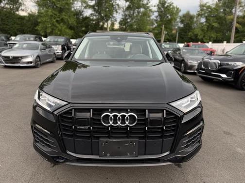 2022 Audi Q7 55 Premium Plus