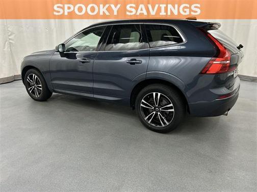 2021 Volvo XC60 T6 Momentum