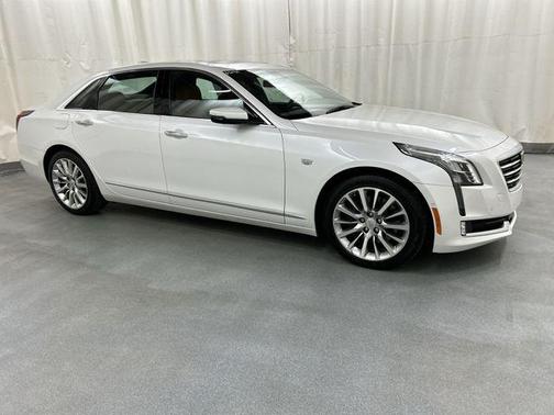 Crystal White Tricoat 2017 Cadillac CT6 3.0L Twin Turbo Premium Luxury