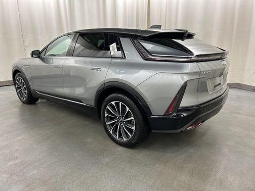 Argent Silver Metallic 2026 Cadillac LYRIQ Sport