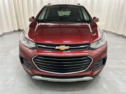 Crimson Metallic 2021 Chevrolet Trax LT