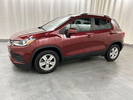 Crimson Metallic 2021 Chevrolet Trax LT