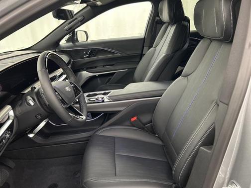 2025 Cadillac LYRIQ Sport w/1SJ