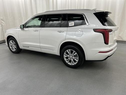 2025 Cadillac XT6 Luxury AWD