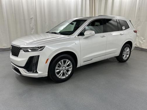 2025 Cadillac XT6 Luxury AWD