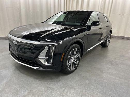 Stellar Black Metallic 2026 Cadillac LYRIQ Luxury