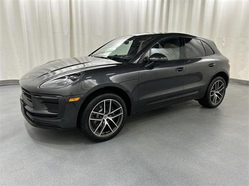 2023 Porsche Macan Base