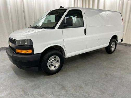Summit White 2022 Chevrolet Express 2500 Work Van