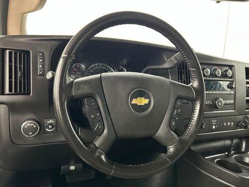 Summit White 2022 Chevrolet Express 2500 Work Van