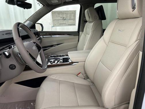Vibrant White Tricoat 2026 Cadillac Escalade ESV Platinum