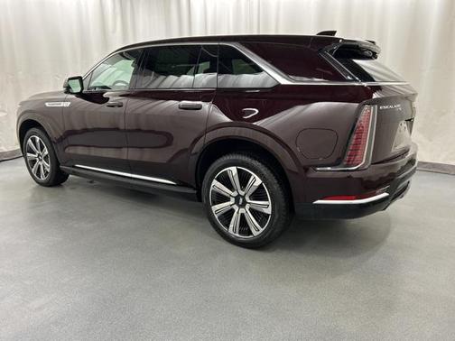 2025 Cadillac Escalade IQ Luxury 1