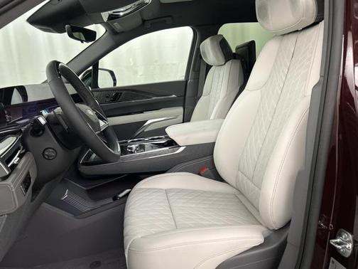 2025 Cadillac Escalade IQ Luxury 1