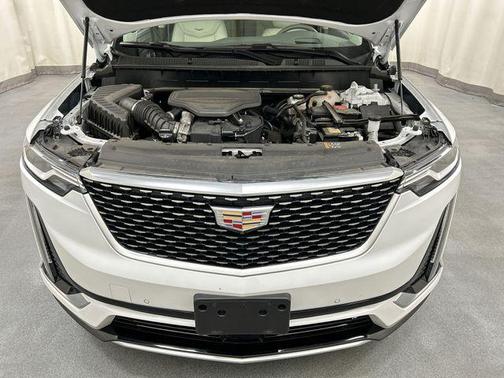 Crystal White Tricoat 2024 Cadillac XT6 Premium Luxury AWD