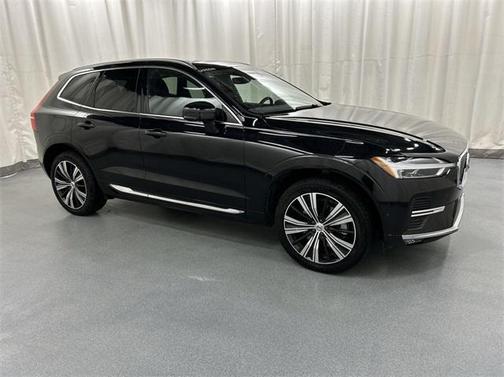 2022 Volvo XC60 B6 Inscription