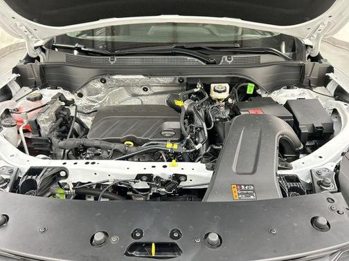 Summit White 2026 Chevrolet Trax LT