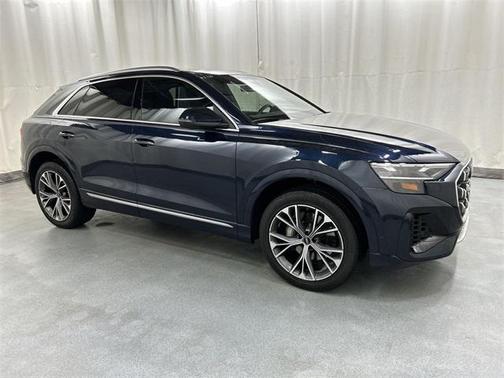 2024 Audi Q8 55 Premium Plus