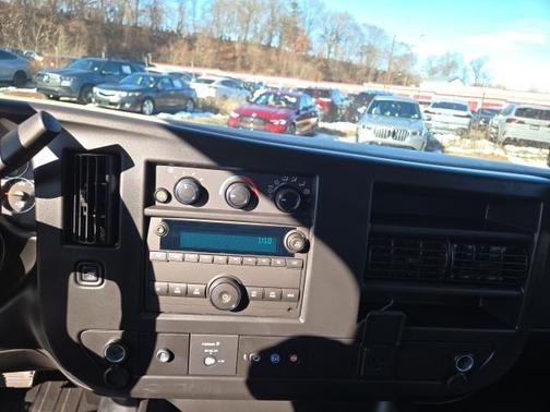 2025 Chevrolet Express 3500 RWD 3500 Regular Wheelbase WT