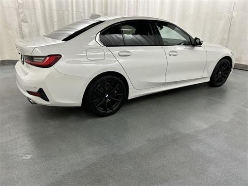 2019 BMW 330 xDrive