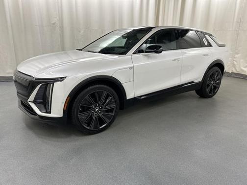2025 Cadillac LYRIQ Sport