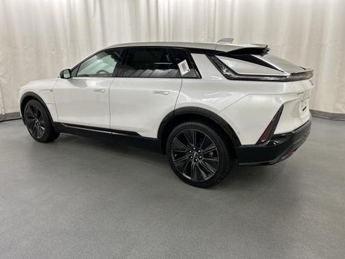 2025 Cadillac LYRIQ Sport
