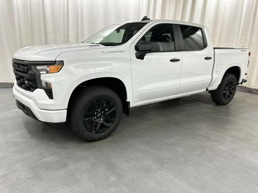 Summit White 2026 Chevrolet Silverado 1500 Custom