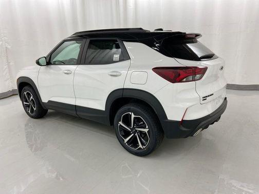Summit White 2023 Chevrolet Trailblazer RS