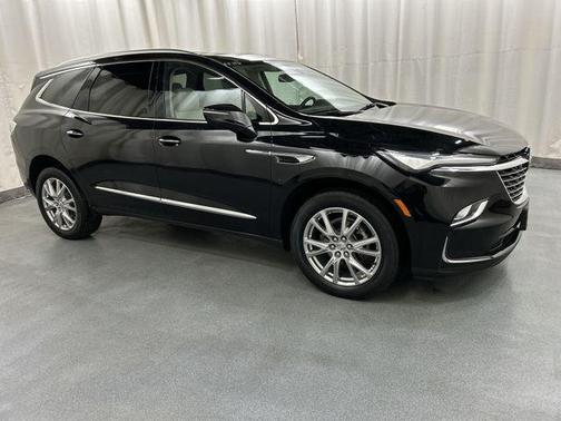 2023 Buick Enclave Essence AWD