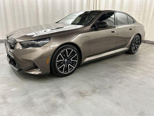 Special Order Color 2027 BMW M5 Base