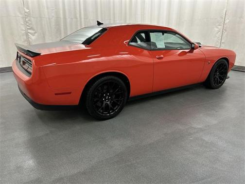 2017 Dodge Challenger R/T 392