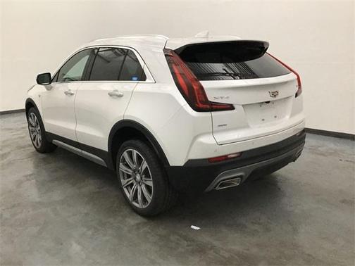2021 Cadillac XT4 Premium Luxury