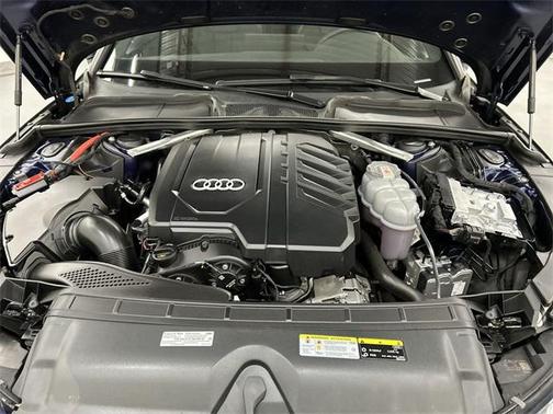 2022 Audi A4 45 S line Premium Plus