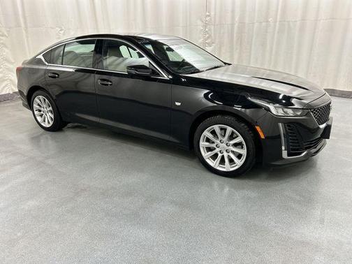 2022 Cadillac CT5 Luxury