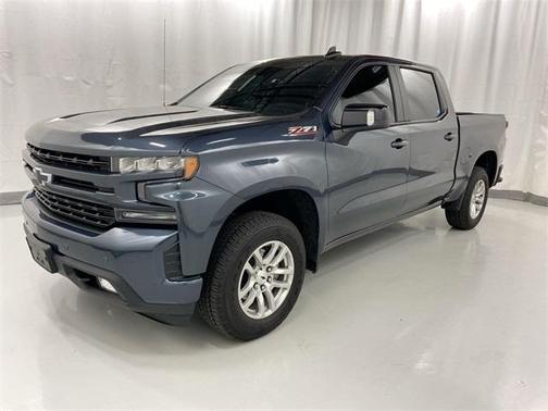 Photo 2 of 32 of 2022 Chevrolet Silverado 1500 Limited RST