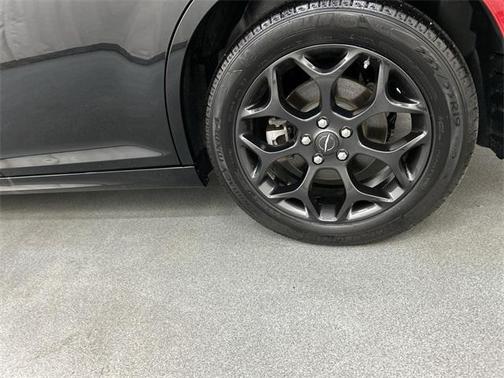 2023 Chrysler 300 Touring