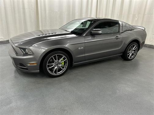 2013 Ford Mustang GT Premium