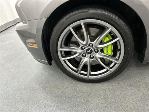 2013 Ford Mustang GT Premium