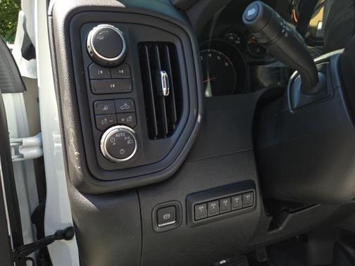 2025 Chevrolet Silverado 3500 WT