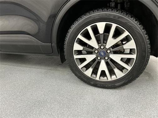 2021 Ford Escape Titanium