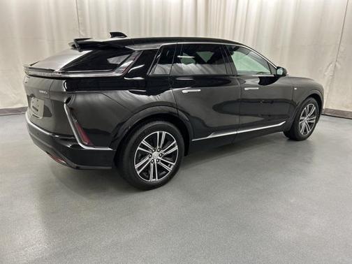 2025 Cadillac LYRIQ Luxury w/1SD