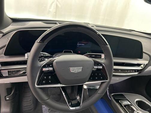 2025 Cadillac LYRIQ Luxury w/1SD