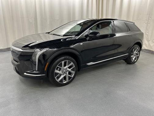 2025 Cadillac OPTIQ Luxury 2 AWD