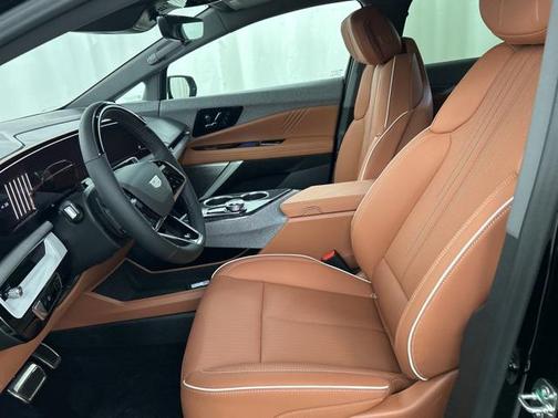 2025 Cadillac OPTIQ Luxury 2 AWD